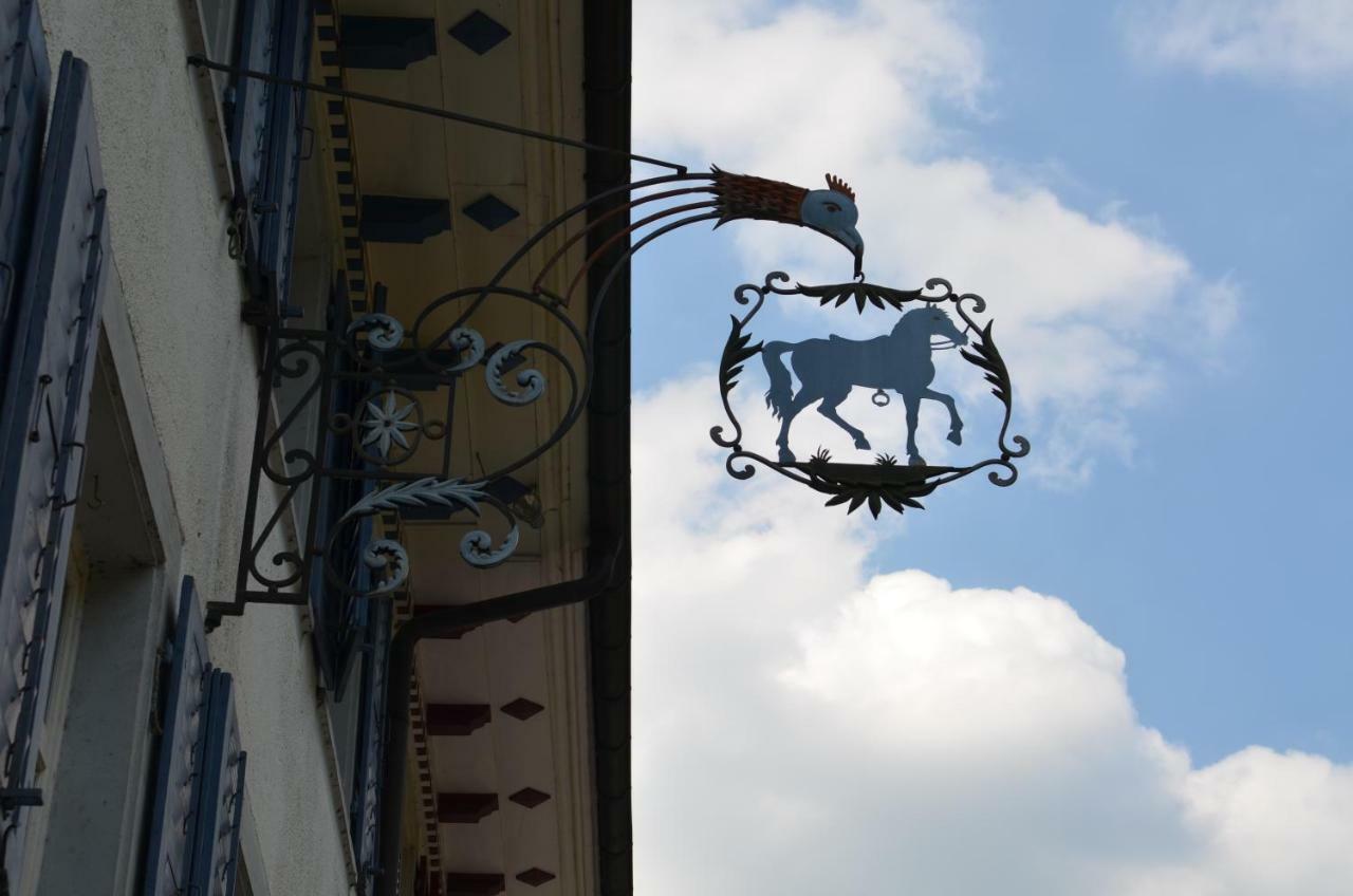 B&B Zum Rossli Zunzgen Luaran gambar